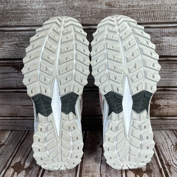 SAUCONY Versafoam Excursion TR13 Womens 7 Gray Berry Trail Running Shoes NIB NEW - Picture 8 of 9